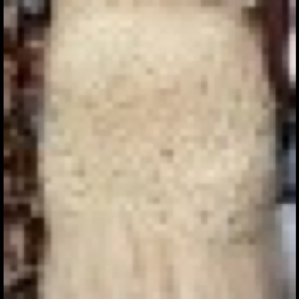 A nice dress Can wear for prom weddings etc